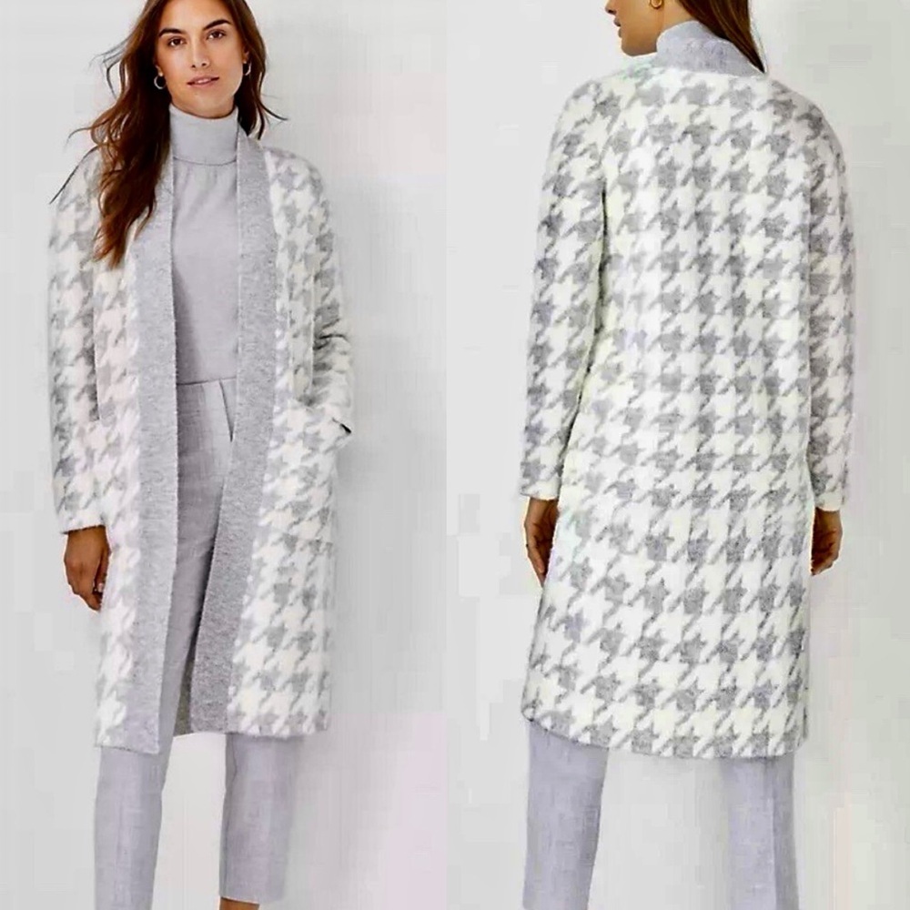 Ann Taylor Gray and White Houndstooth Cardigan